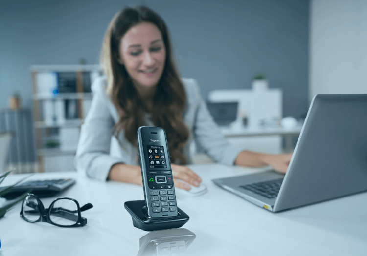 standard téléphonique mobile